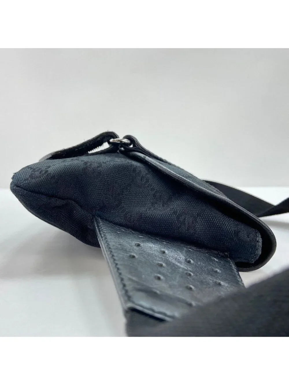 Gucci Waist Bag Belt Bag Black